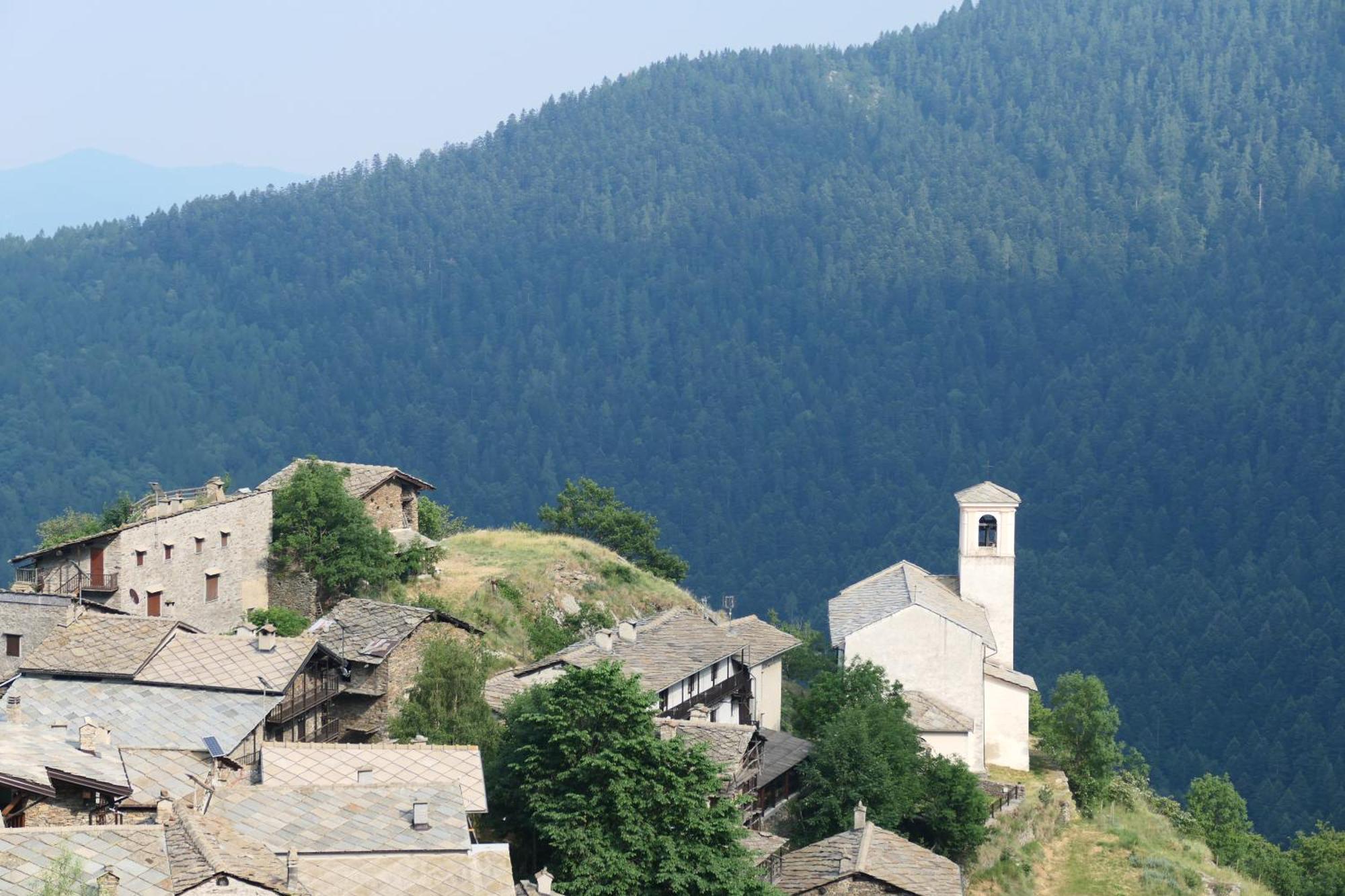 La Slitta Bed and Breakfast Roure Turin Exteriör bild